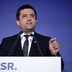 „TAXA PE MOARTE”! Guvernul Bolojan subjugă românii și în mormânt: Prețuri șoc la capele și cimitire! Avocatul Giugula explodează: Guvernul este ILEGITIM!